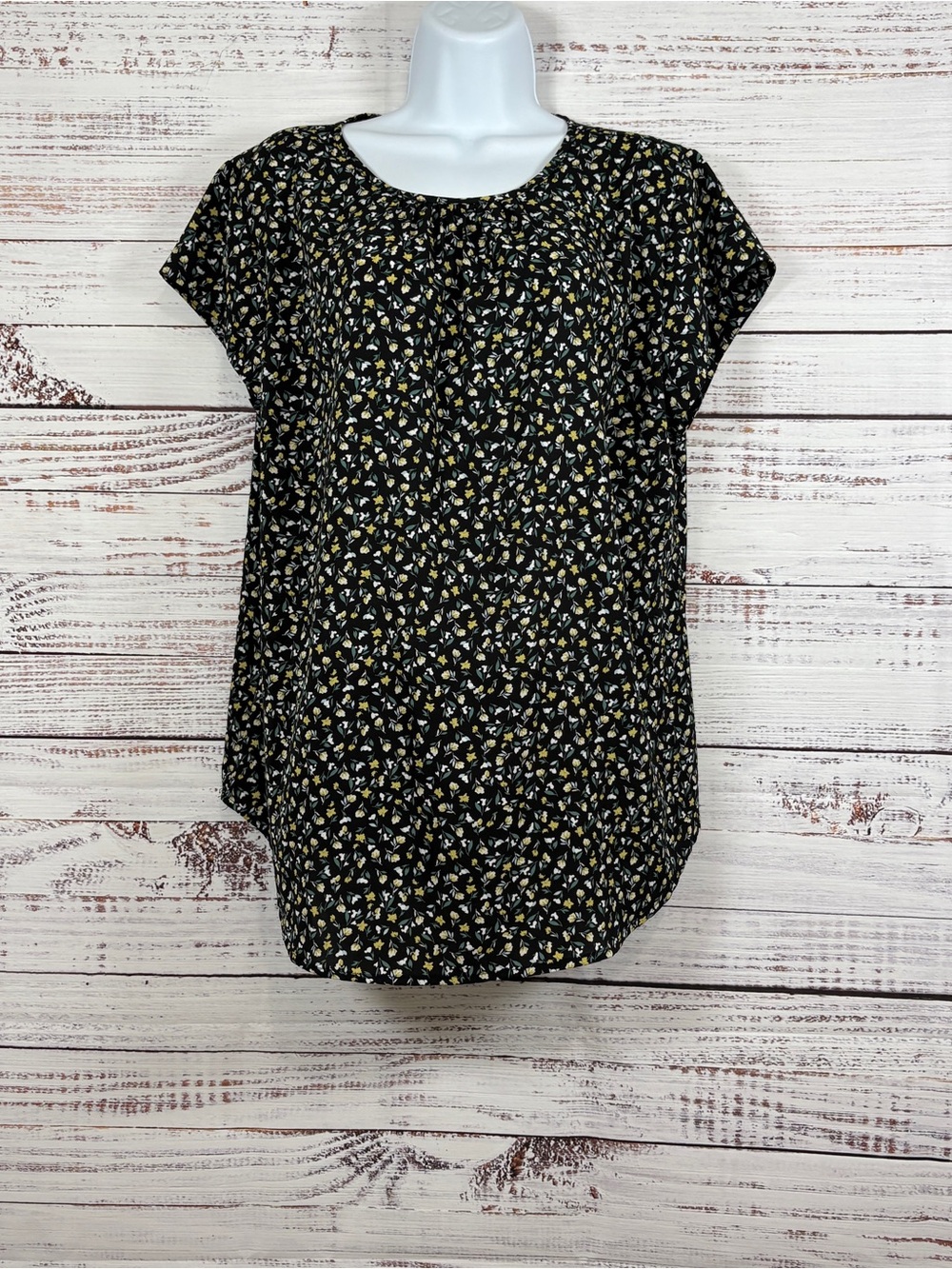 Fun2Fun Black Floral Cap Sleeve Blouse